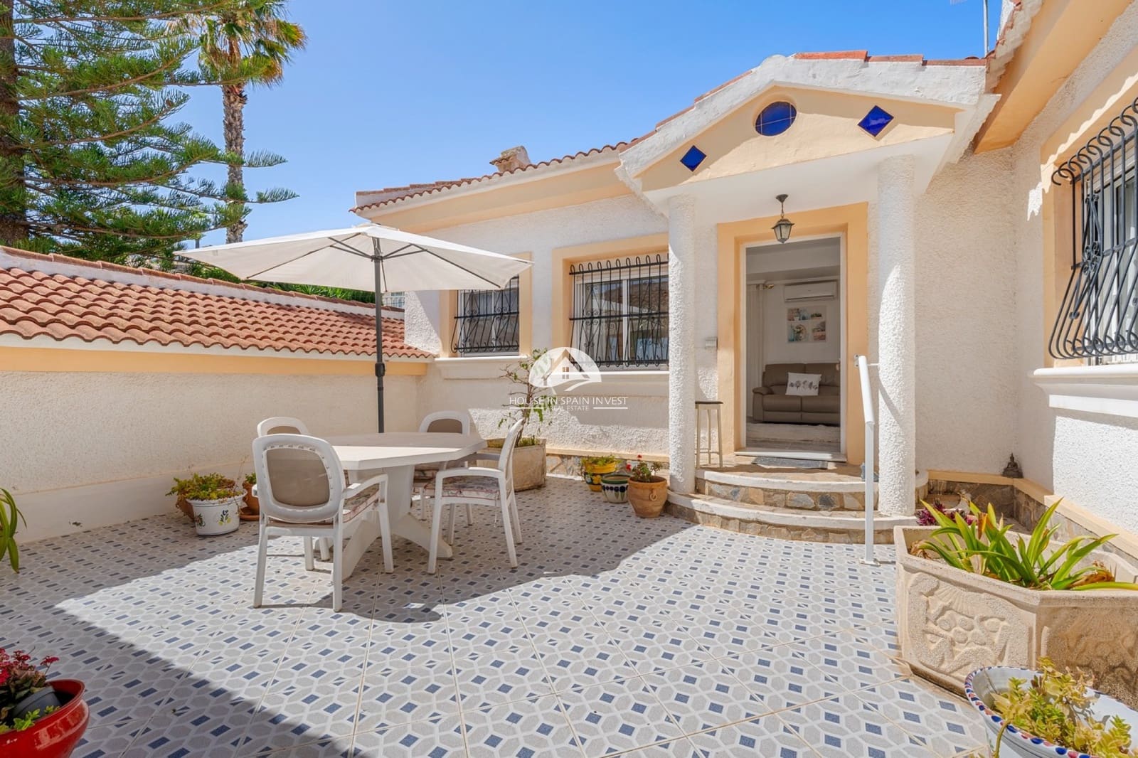 4 soveværelse Villa til salg i La Marquesa med swimmingpool - € 399.000 (Ref: 9895667)