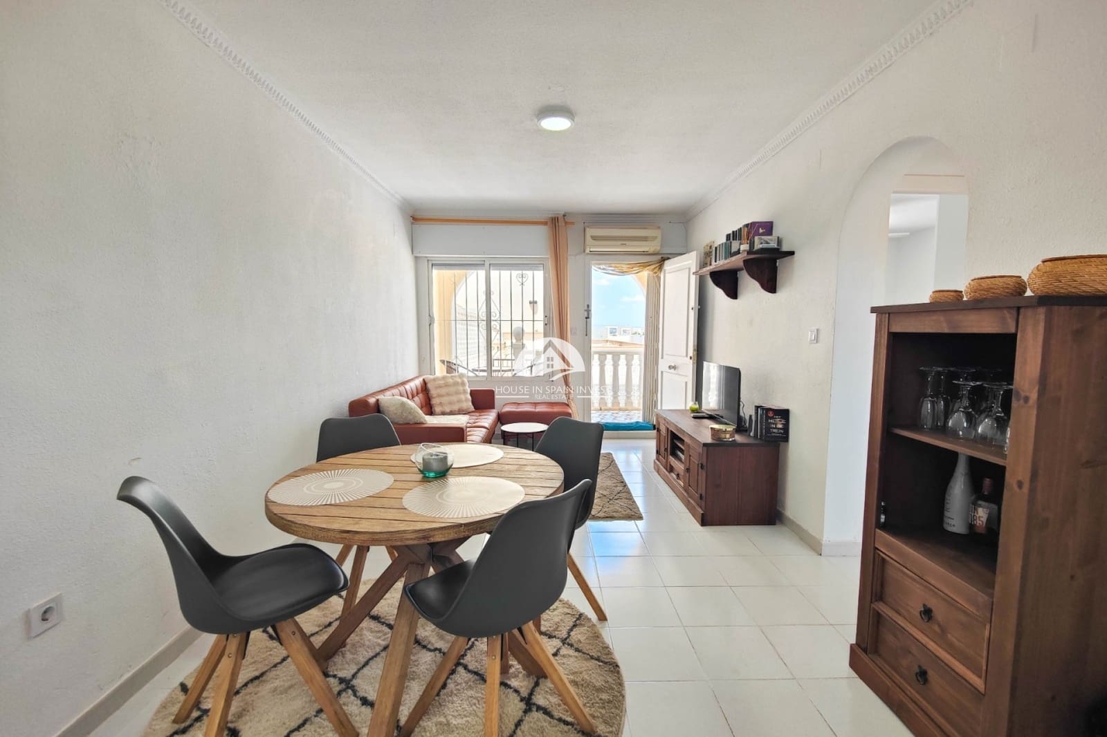 2 makuuhuone Omakotitalo myytävänä paikassa Punta Prima mukana uima-altaan - 129 990 € (Ref: 9902642)
