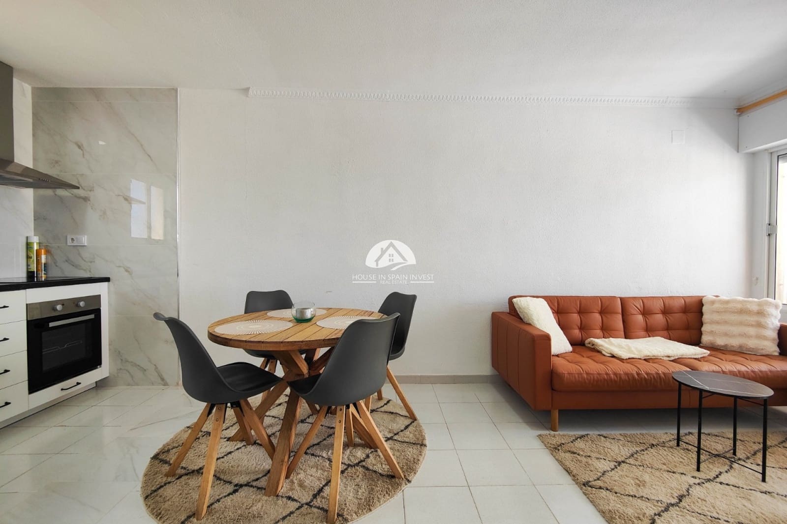 2 makuuhuone Omakotitalo myytävänä paikassa Punta Prima mukana uima-altaan - 129 990 € (Ref: 9902642)
