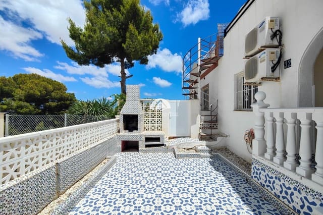 2 makuuhuone Omakotitalo myytävänä paikassa Punta Prima, Torrevieja mukana uima-altaan - 129 990 € (Ref: 9902642)