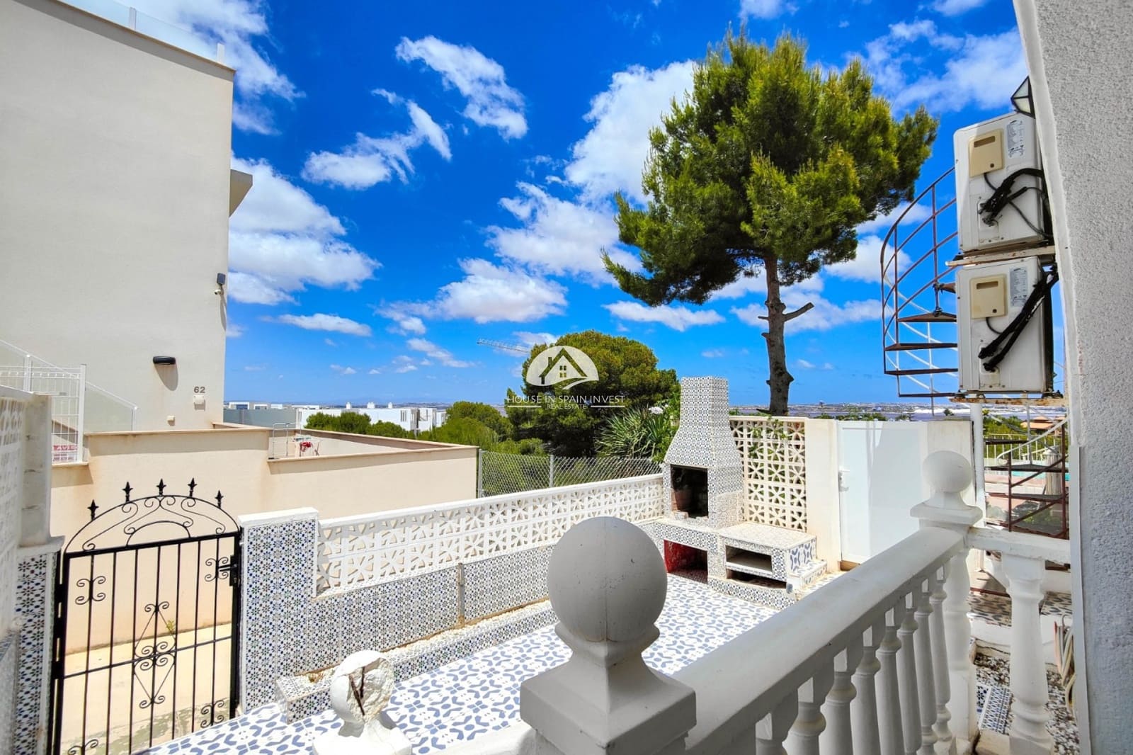 2 makuuhuone Omakotitalo myytävänä paikassa Punta Prima mukana uima-altaan - 129 990 € (Ref: 9902642)