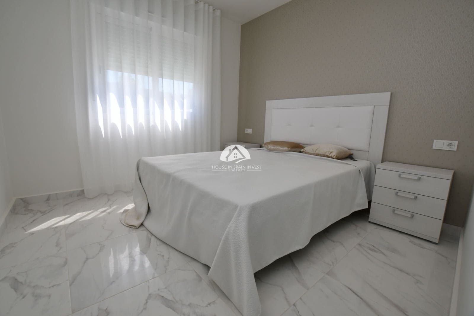 2 sypialnia Bungalow na sprzedaż w San Miguel de Salinas z basenem - 251 900 € (Ref: 9902643)