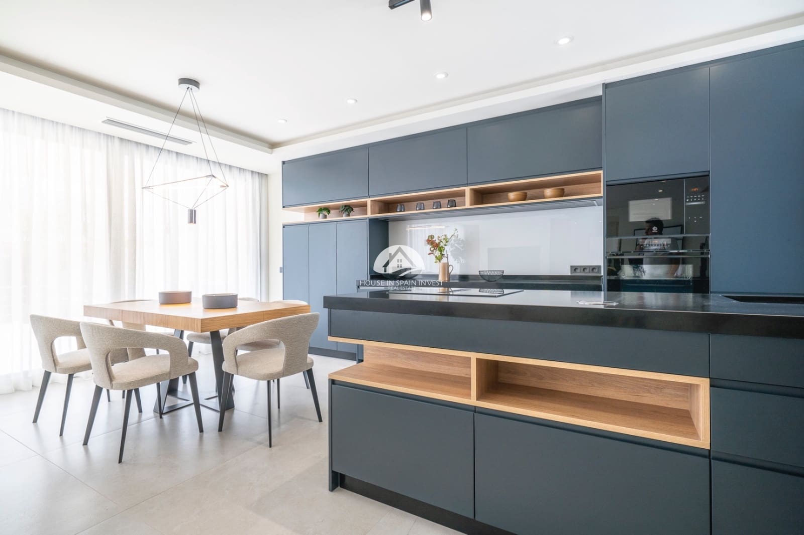 Chalet de 4 habitaciones en Ciudad Quesada en venta con piscina - 1.150.000 € (Ref: 9921483)