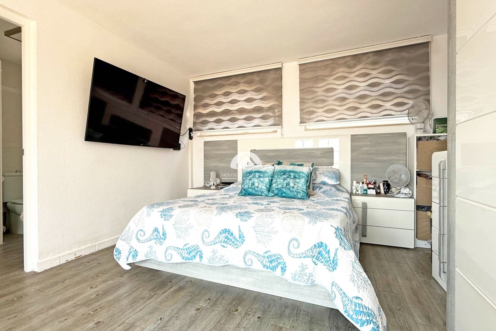 3 bedroom Villa for sale in Orihuela Costa with pool - € 424,900 (Ref: 9937234)