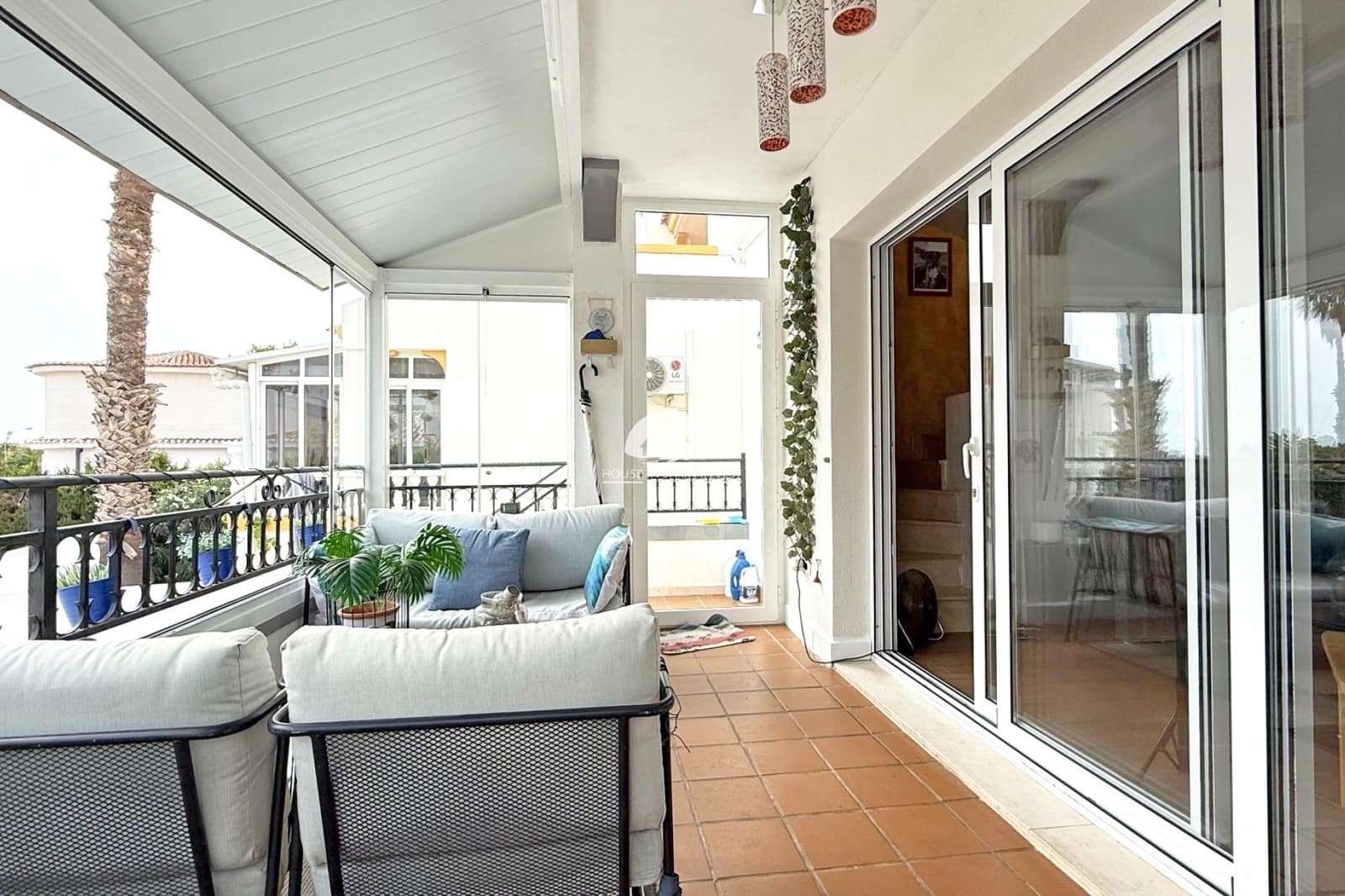 3 bedroom Villa for sale in Orihuela Costa with pool - € 424,900 (Ref: 9937234)