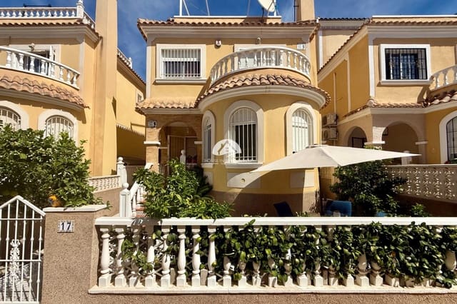 2 soverom Villa til salgs i Blue Lagoon med svømmebasseng - € 198 000 (Ref: 9937236)