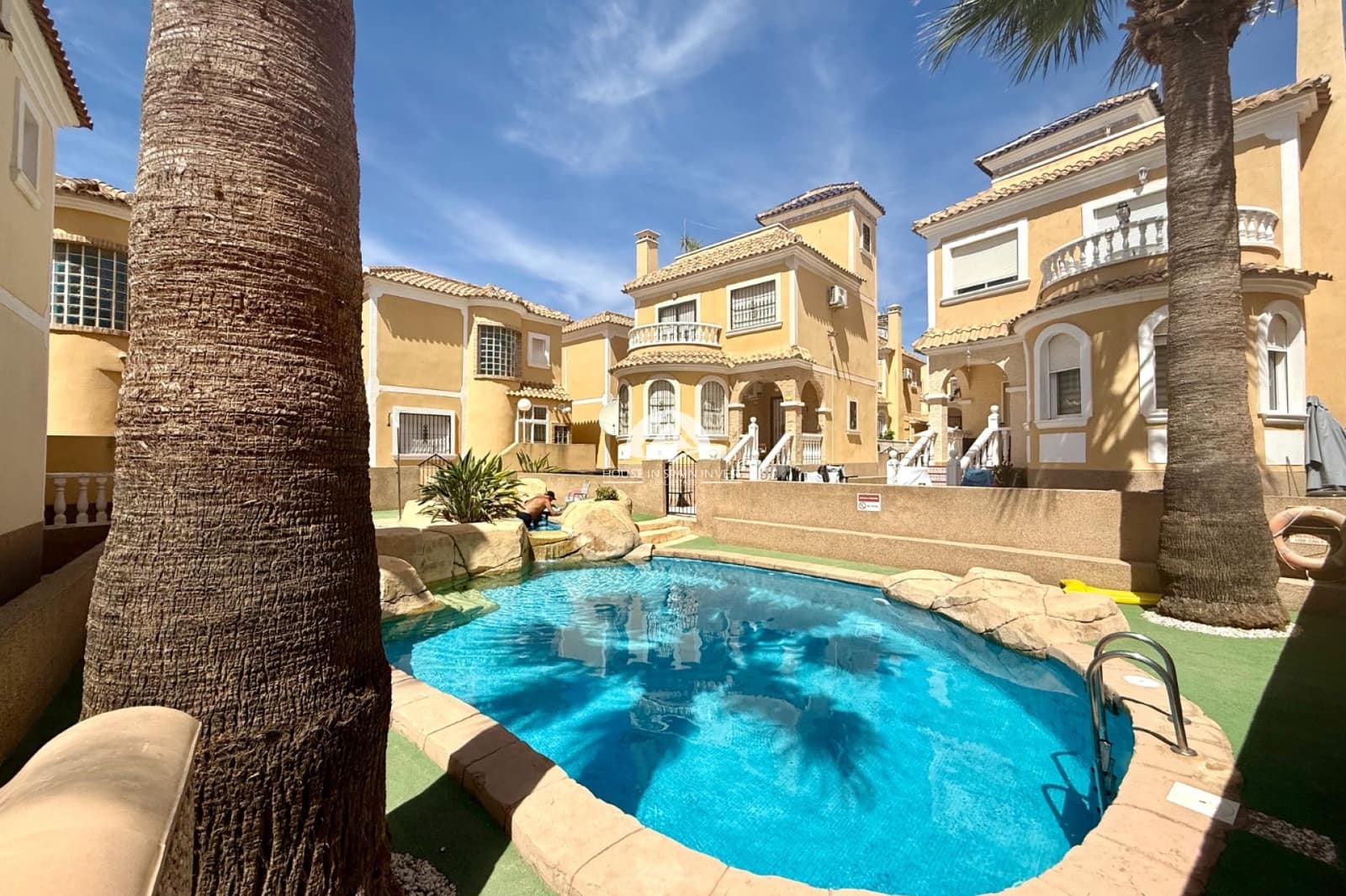 2 soverom Villa til salgs i Orihuela Costa med svømmebasseng - € 198 000 (Ref: 9937236)