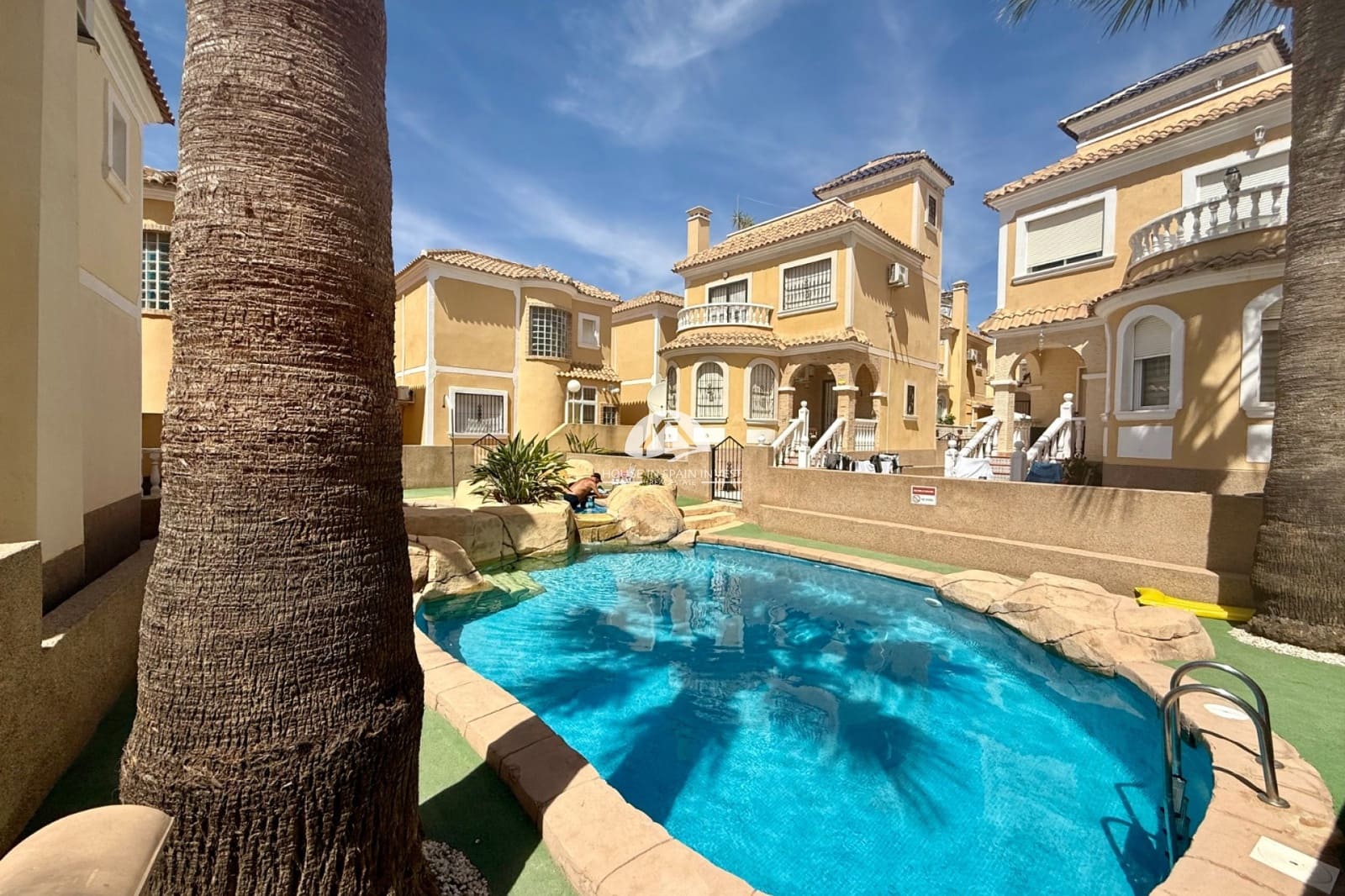 2 soverom Villa til salgs i Orihuela Costa med svømmebasseng - € 198 000 (Ref: 9937236)
