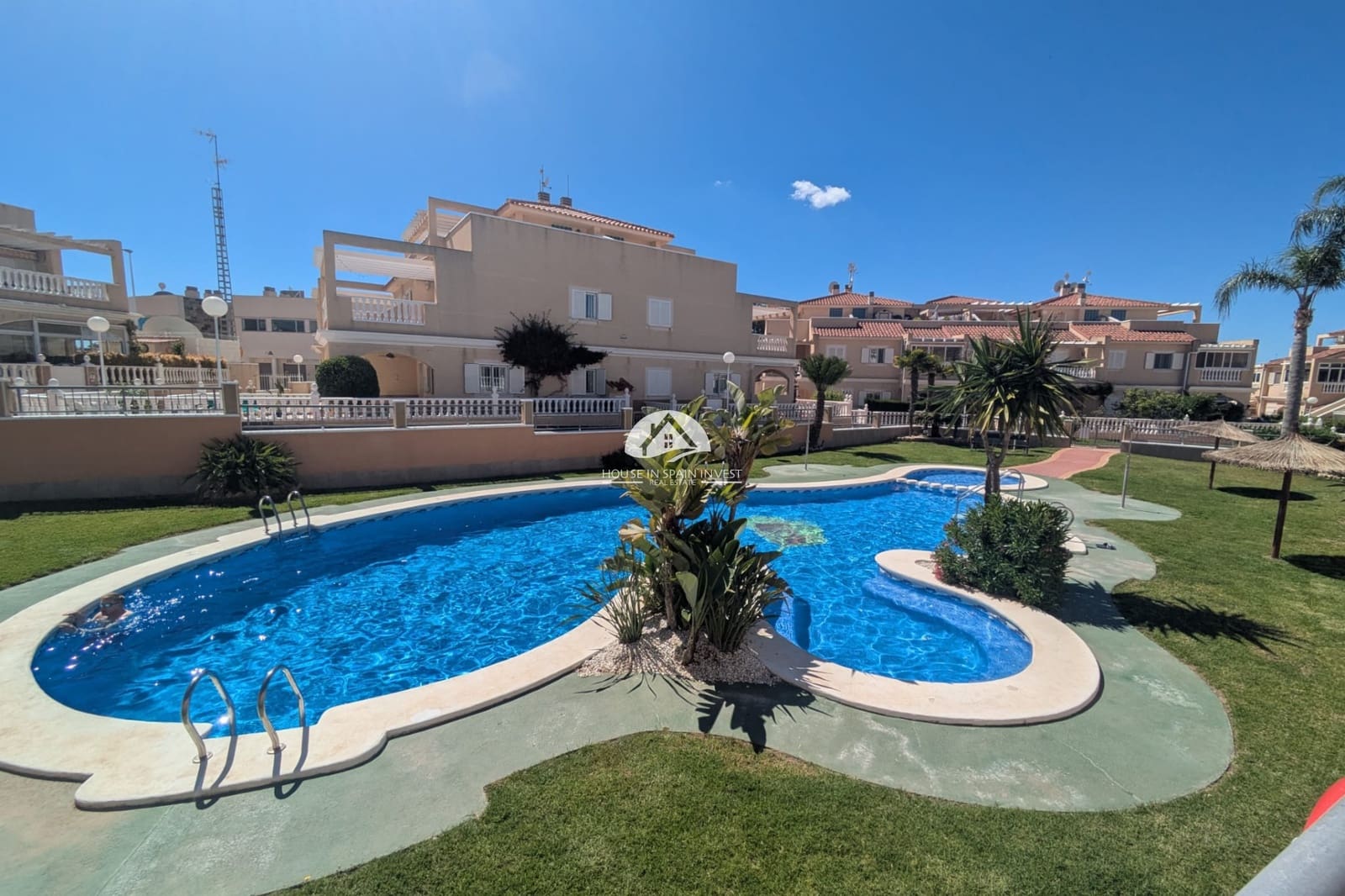 3 soverom Leilighet til salgs i Playa Flamenca med svømmebasseng garasje - € 239 000 (Ref: 9955564)