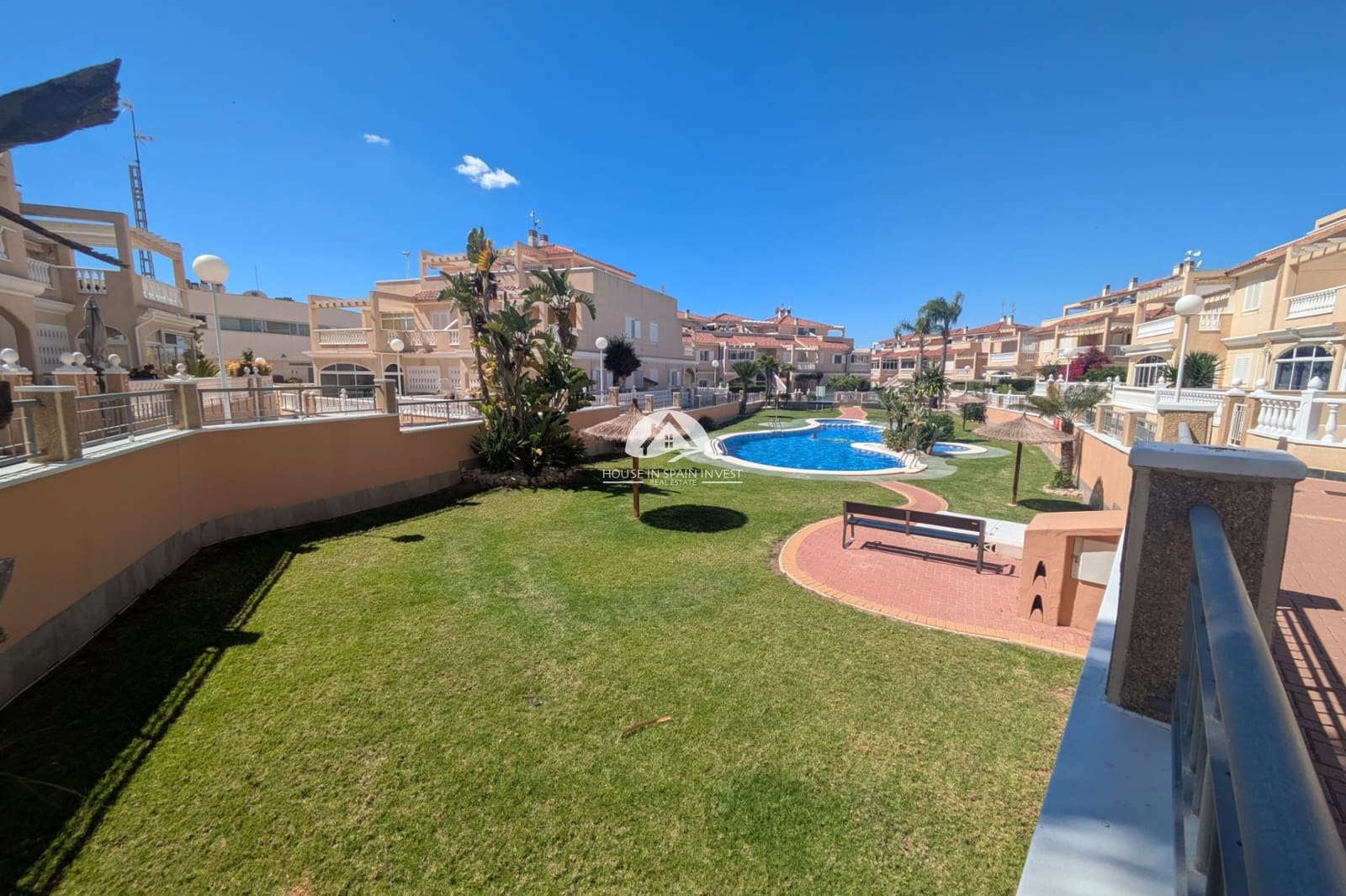 3 soverom Leilighet til salgs i Playa Flamenca med svømmebasseng garasje - € 239 000 (Ref: 9955564)