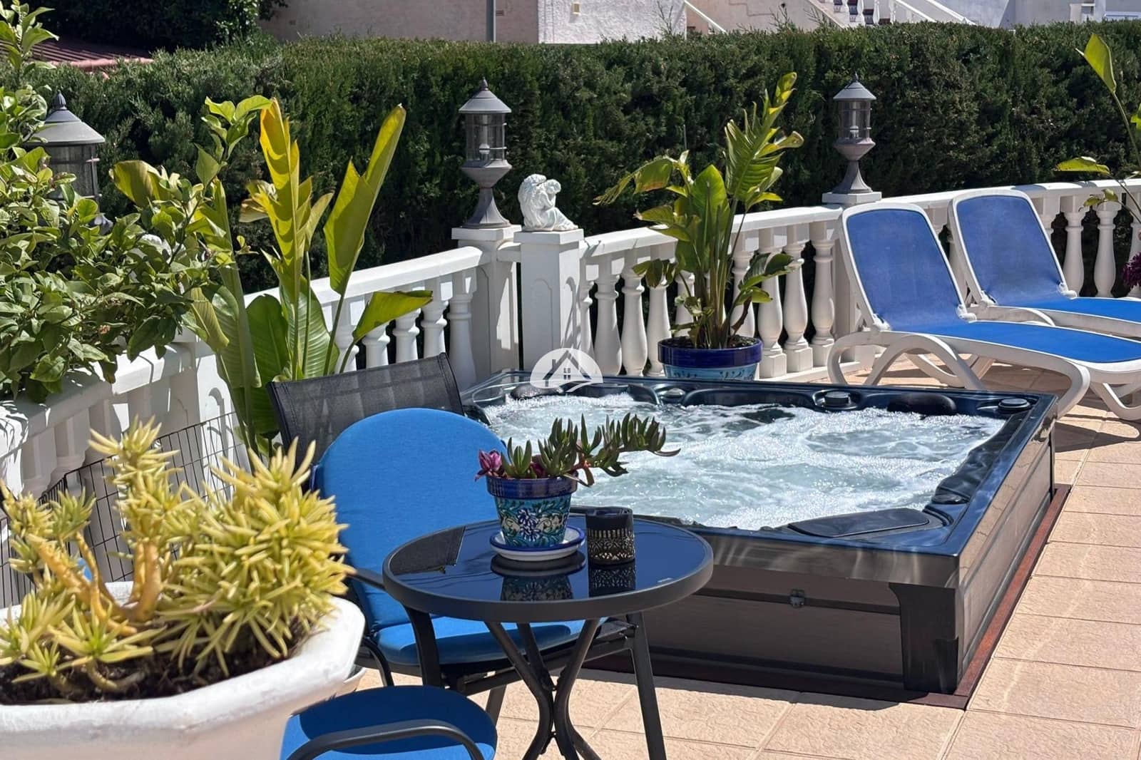 2 makuuhuone Huvila myytävänä paikassa Los Balcones mukana uima-altaan - 420 000 € (Ref: 9955570)