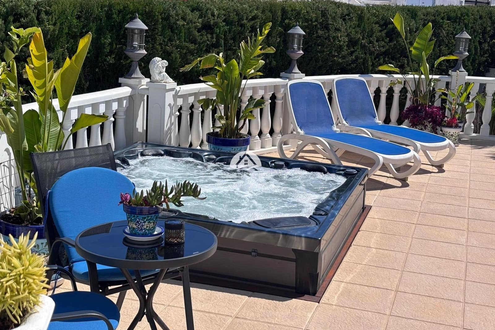 2 makuuhuone Huvila myytävänä paikassa Los Balcones mukana uima-altaan - 420 000 € (Ref: 9955570)