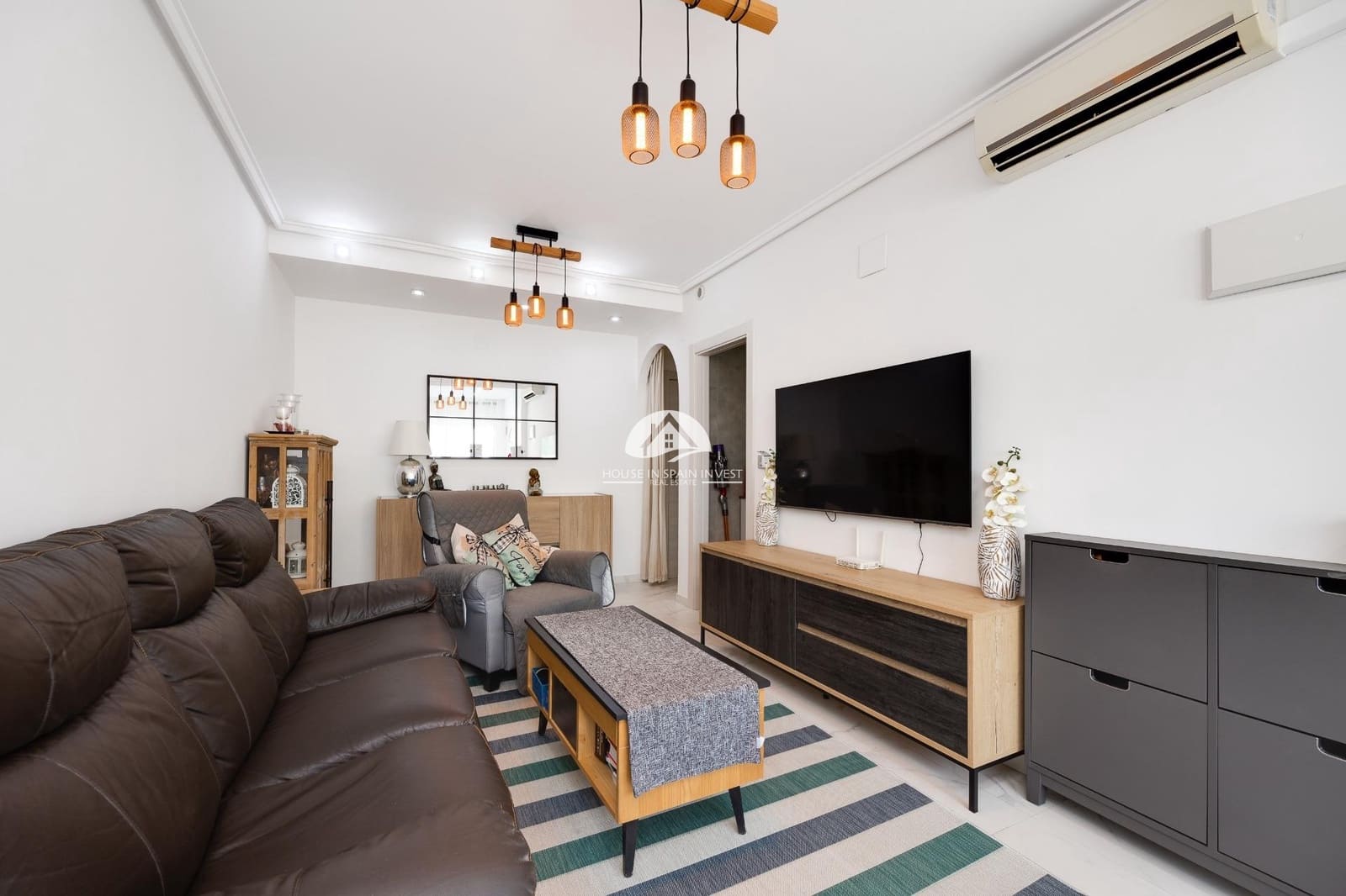 2 soverom Hus til salgs i Torrevieja med svømmebasseng - € 185 000 (Ref: 9955571)