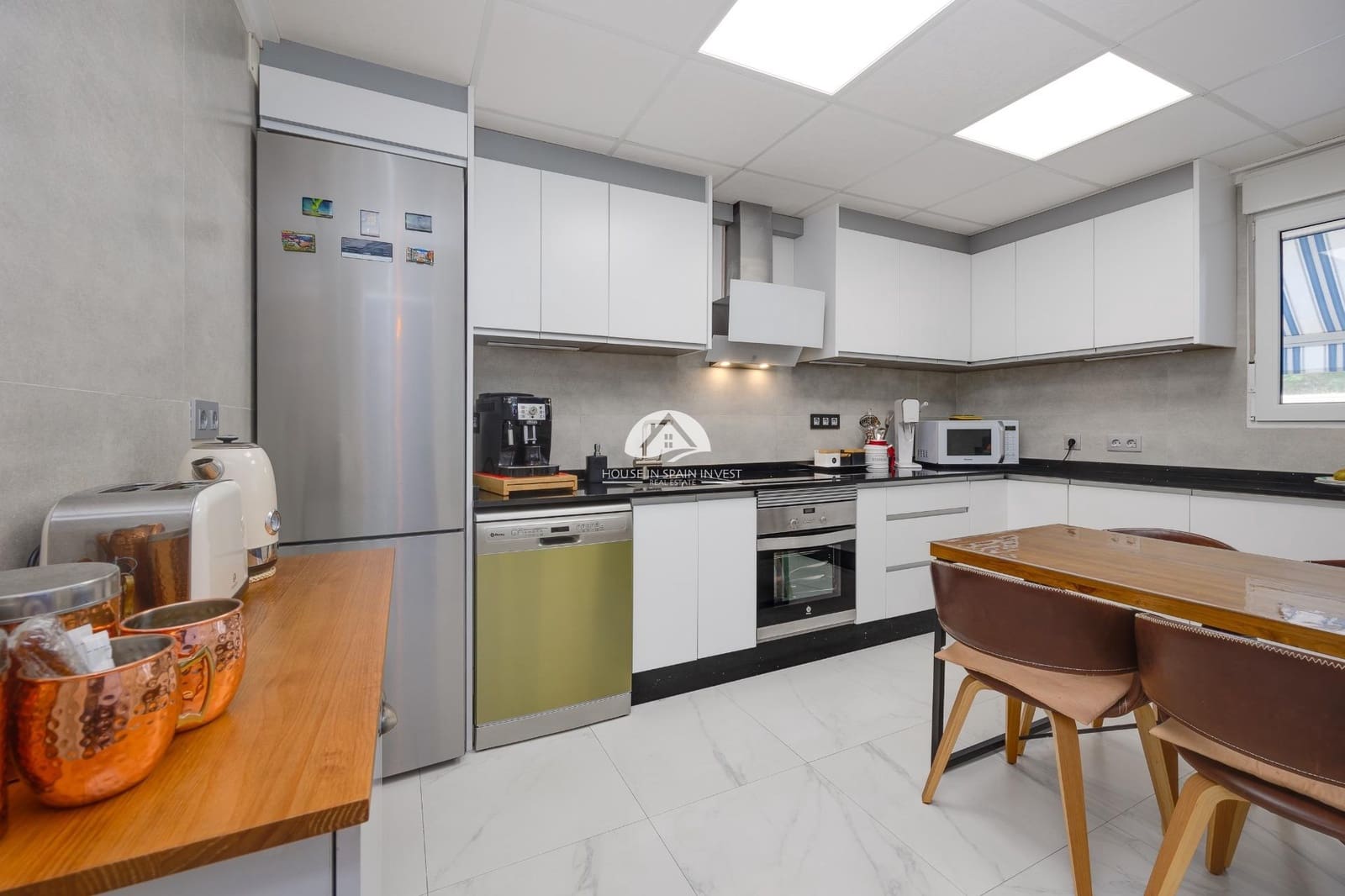 2 soverom Hus til salgs i Torrevieja med svømmebasseng - € 185 000 (Ref: 9955571)
