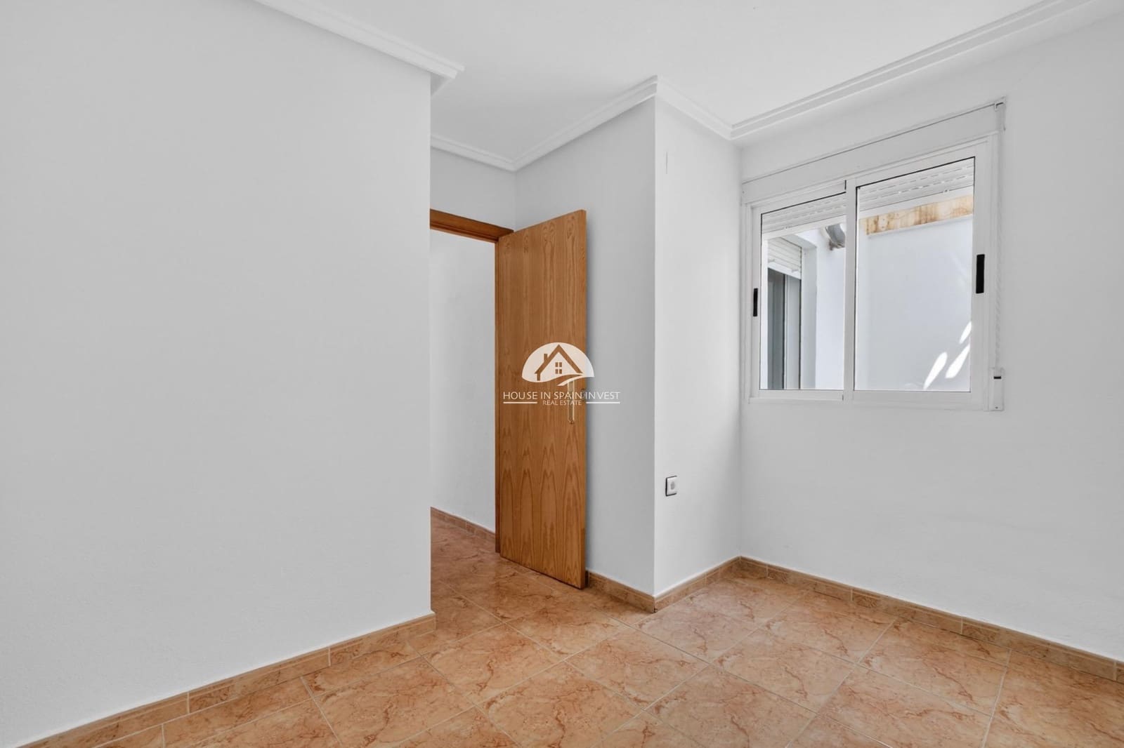 2 chambre Appartement à vendre à Torrevieja avec piscine garage - 129 900 € (Ref: 9955577)