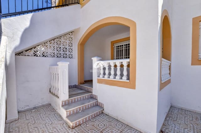 2 chambre Appartement à vendre à El Chaparral - La Siesta - La Torreta, Torrevieja avec piscine garage - 129 900 € (Ref: 9955577)