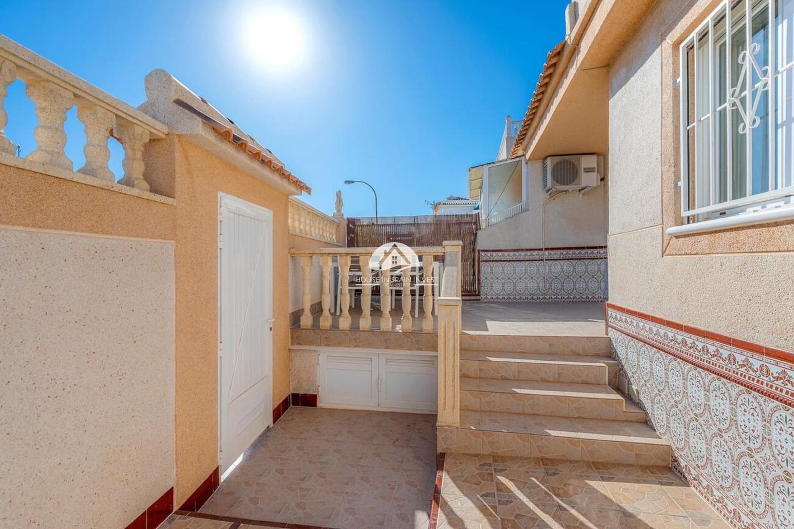 2 bedroom Townhouse for sale in Los Balcones - € 187,500 (Ref: 9955579)