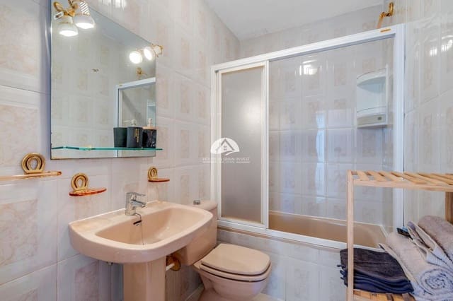 2 makuuhuone Omakotitalo myytävänä paikassa Los Balcones - 187 500 € (Ref: 9955579)