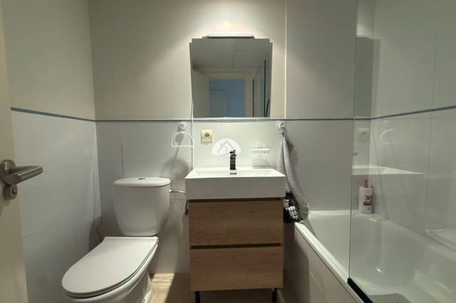 2 soverom Leilighet til salgs i Blue Lagoon med svømmebasseng garasje - € 180 000 (Ref: 9955581)