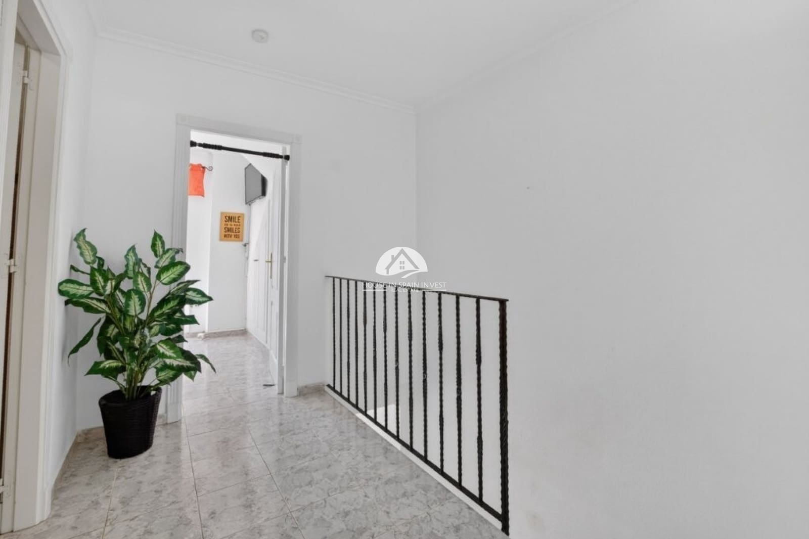 2 makuuhuone Omakotitalo myytävänä paikassa Torrevieja mukana uima-altaan - 199 000 € (Ref: 9955585)