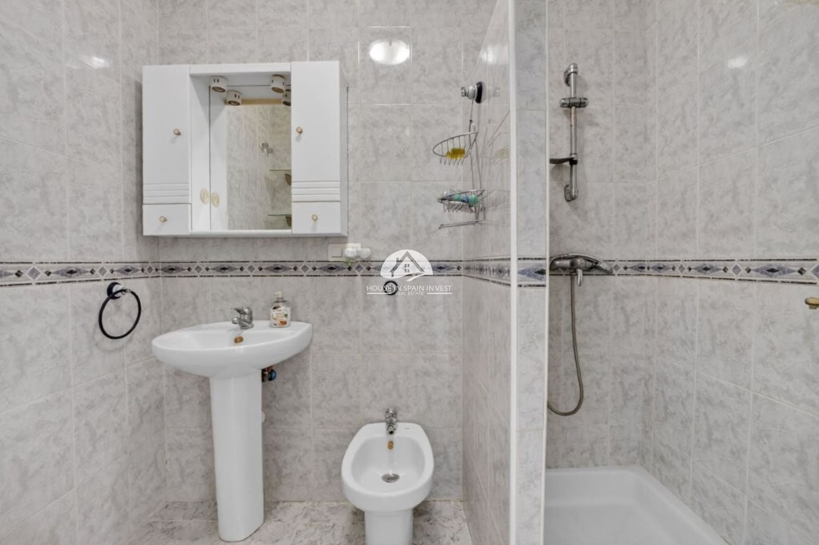 2 makuuhuone Omakotitalo myytävänä paikassa Torrevieja mukana uima-altaan - 199 000 € (Ref: 9955585)