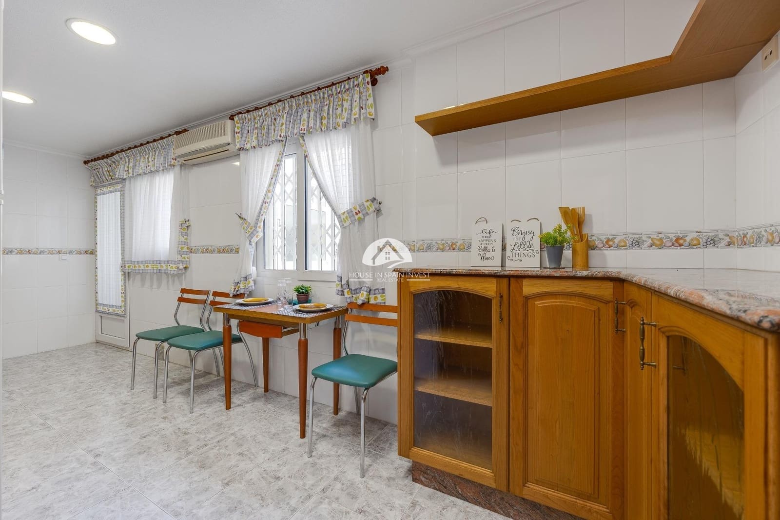 2 soverom Penthouse til salgs i Torrevieja - € 199 900 (Ref: 9955588)