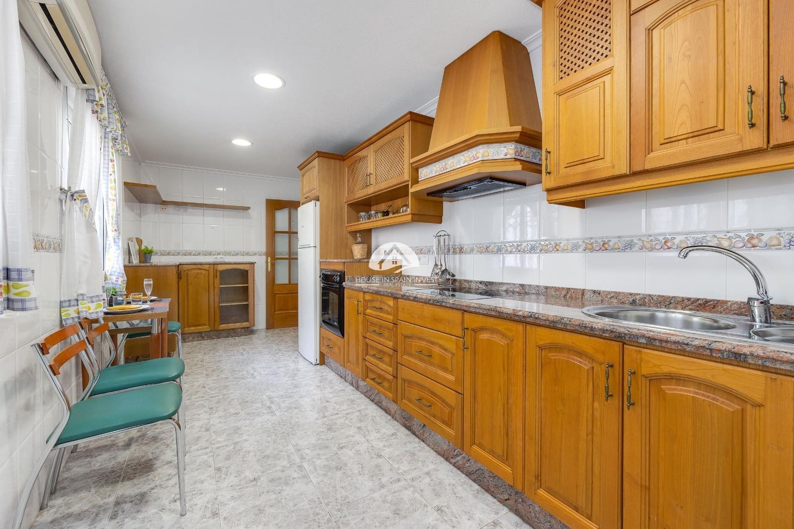 2 soverom Penthouse til salgs i Torrevieja - € 199 900 (Ref: 9955588)