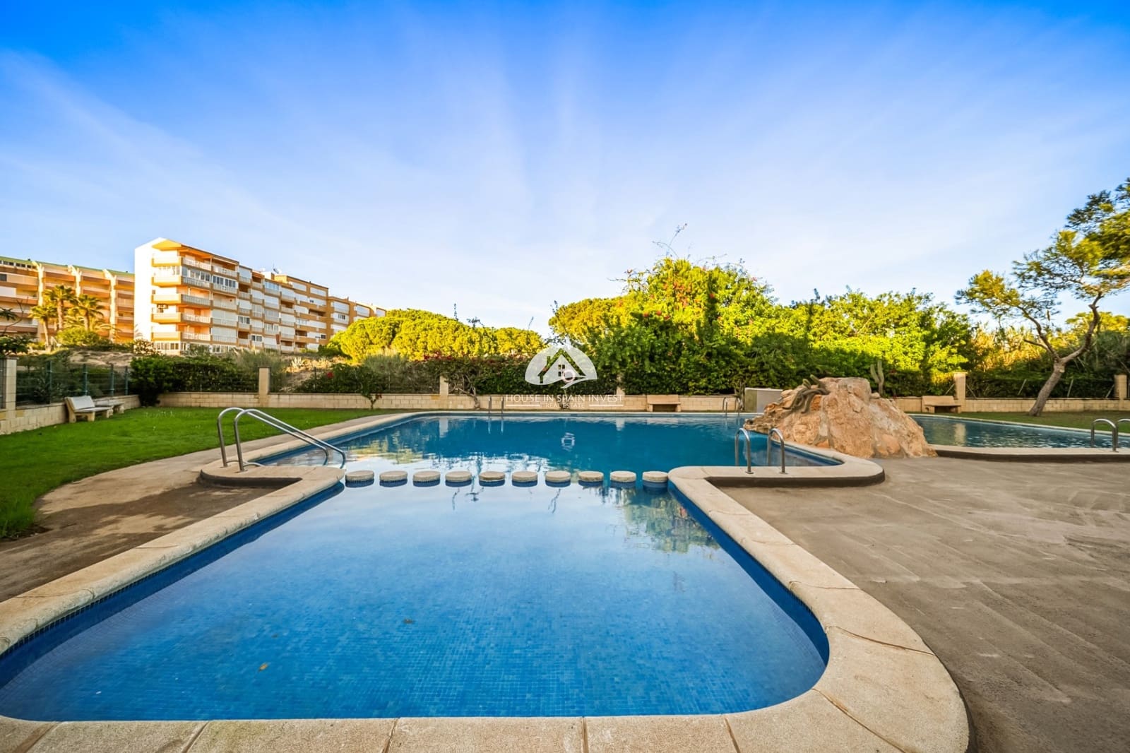2 slaapkamer Appartement te koop in La Mata met zwembad - € 172.900 (Ref: 9955591)