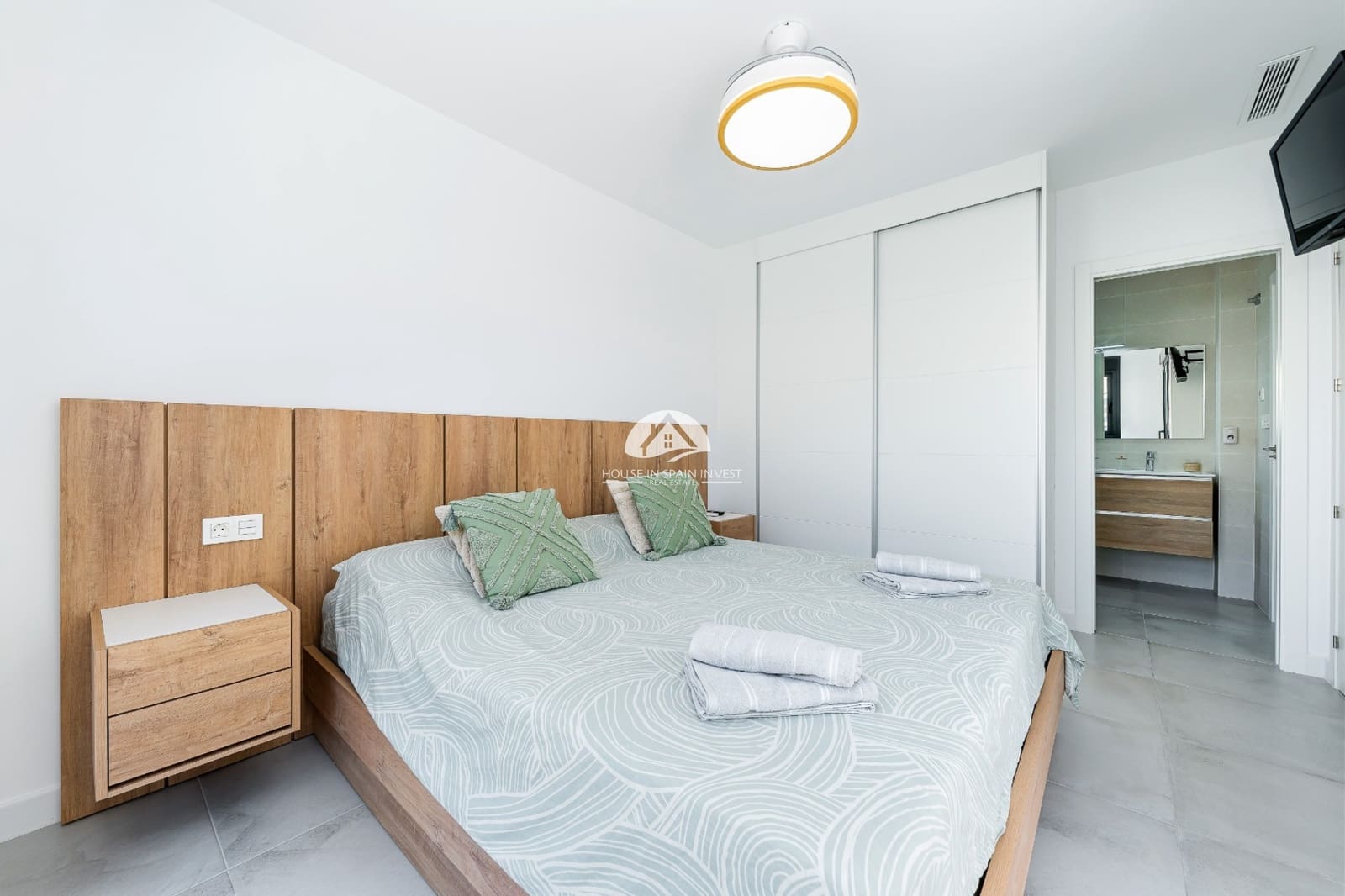 Chalet de 3 habitaciones en Los Montesinos en venta con piscina - 420.000 € (Ref: 9955593)