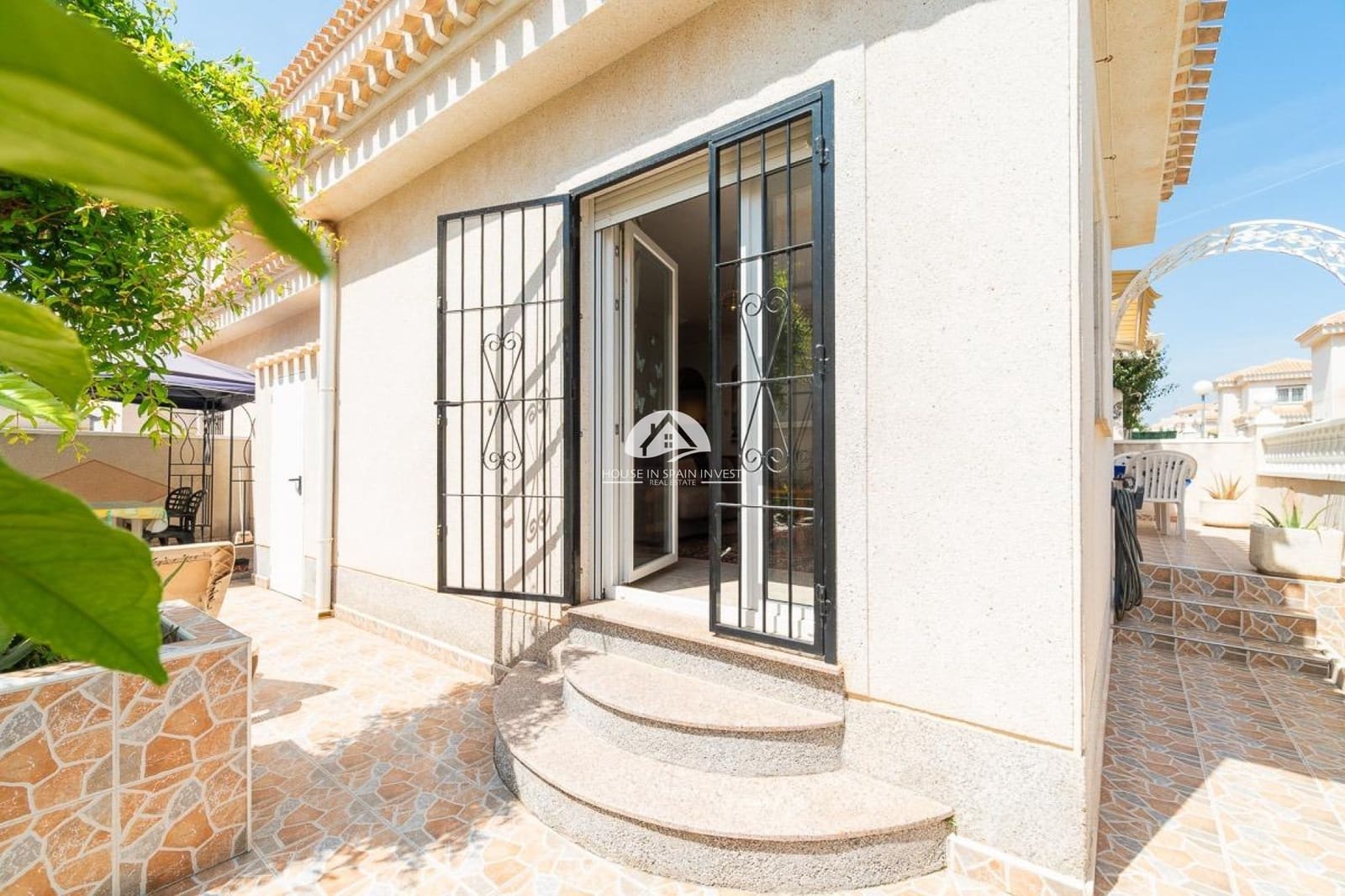 2 sypialnia Dom na sprzedaż w Playa Flamenca z basenem - 264 000 € (Ref: 9955601)