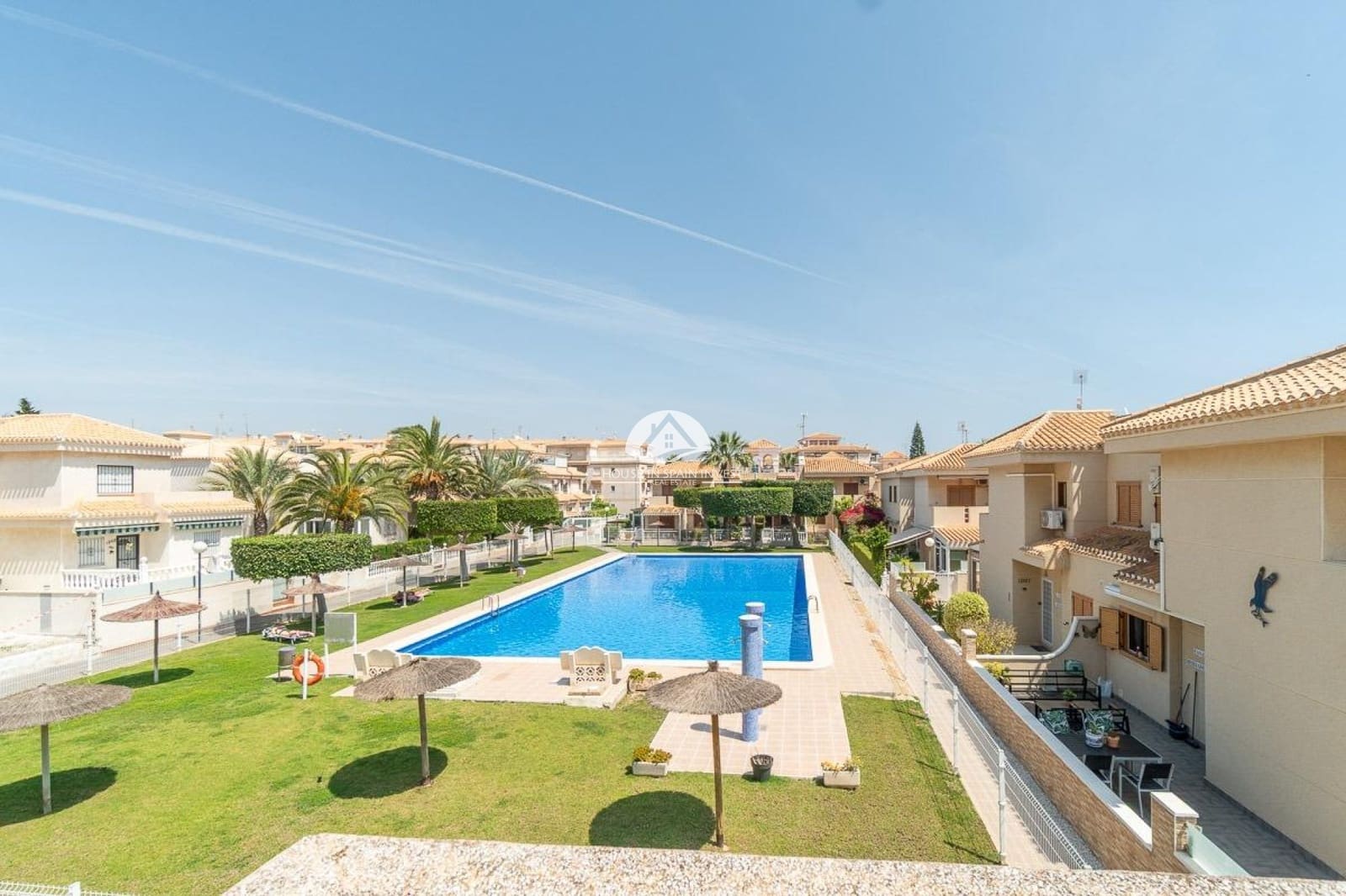 2 sypialnia Dom na sprzedaż w Playa Flamenca z basenem - 264 000 € (Ref: 9955601)