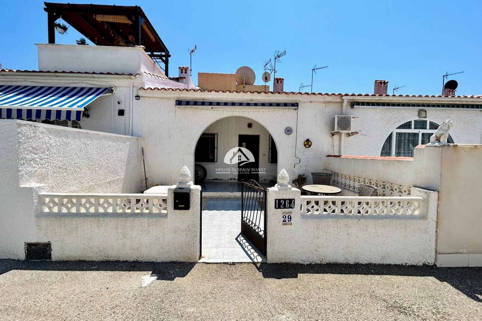 2 soverom Hus til salgs i Torrevieja - € 114 000 (Ref: 9955604)