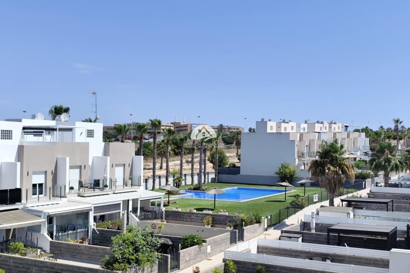 4 camera da letto Casa in vendita in Torrevieja con piscina - 395.000 € (Rif: 9955607)