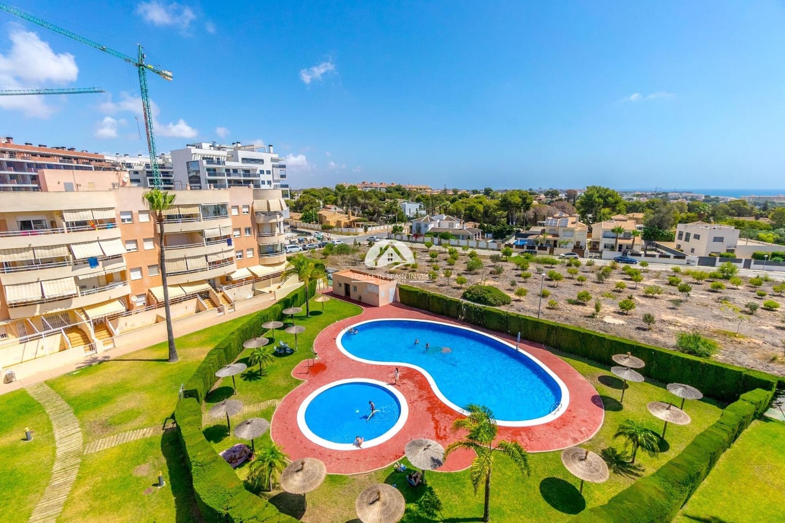 2 bedroom Apartment for sale in Dehesa de Campoamor with pool - € 205,000 (Ref: 9955608)