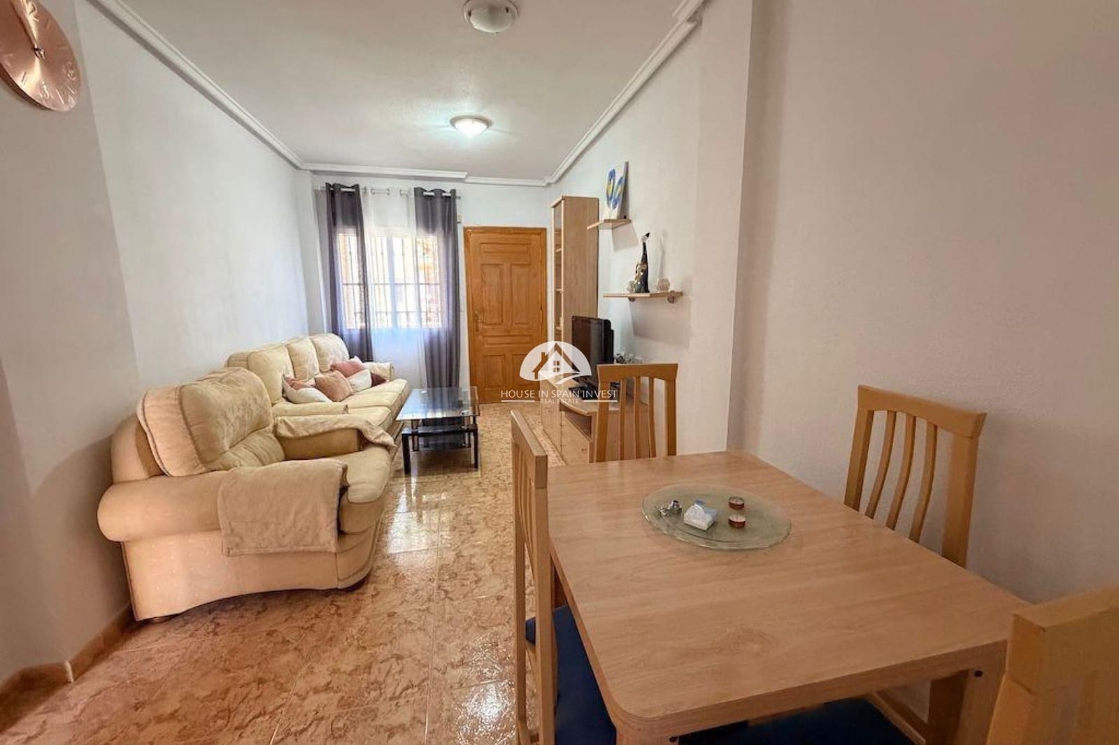 2 soveværelse Bungalow til salg i Orihuela Costa med swimmingpool garage - € 154.000 (Ref: 9955609)