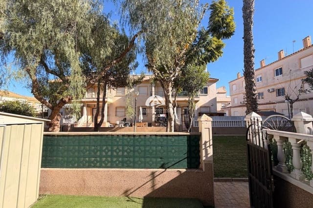 2 soveværelse Bungalow til salg i Blue Lagoon med swimmingpool garage - € 154.000 (Ref: 9955609)