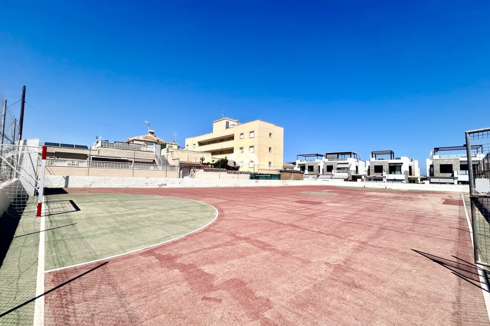 2 chambre Appartement à vendre à Orihuela Costa avec garage - 159 900 € (Ref: 9955612)