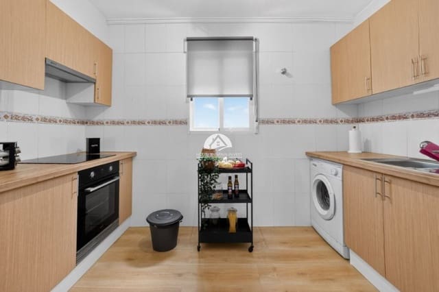 2 quarto Apartamento para venda em Parque de las Naciones, Torrevieja com piscina - 144 000 € (Ref: 9955613)