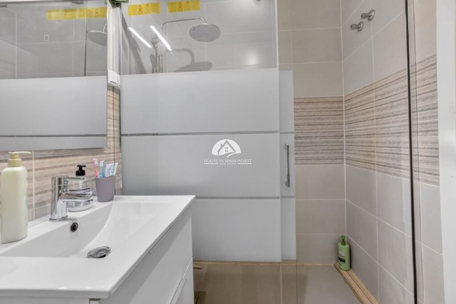 2 quarto Apartamento para venda em Torrevieja com piscina - 144 000 € (Ref: 9955613)