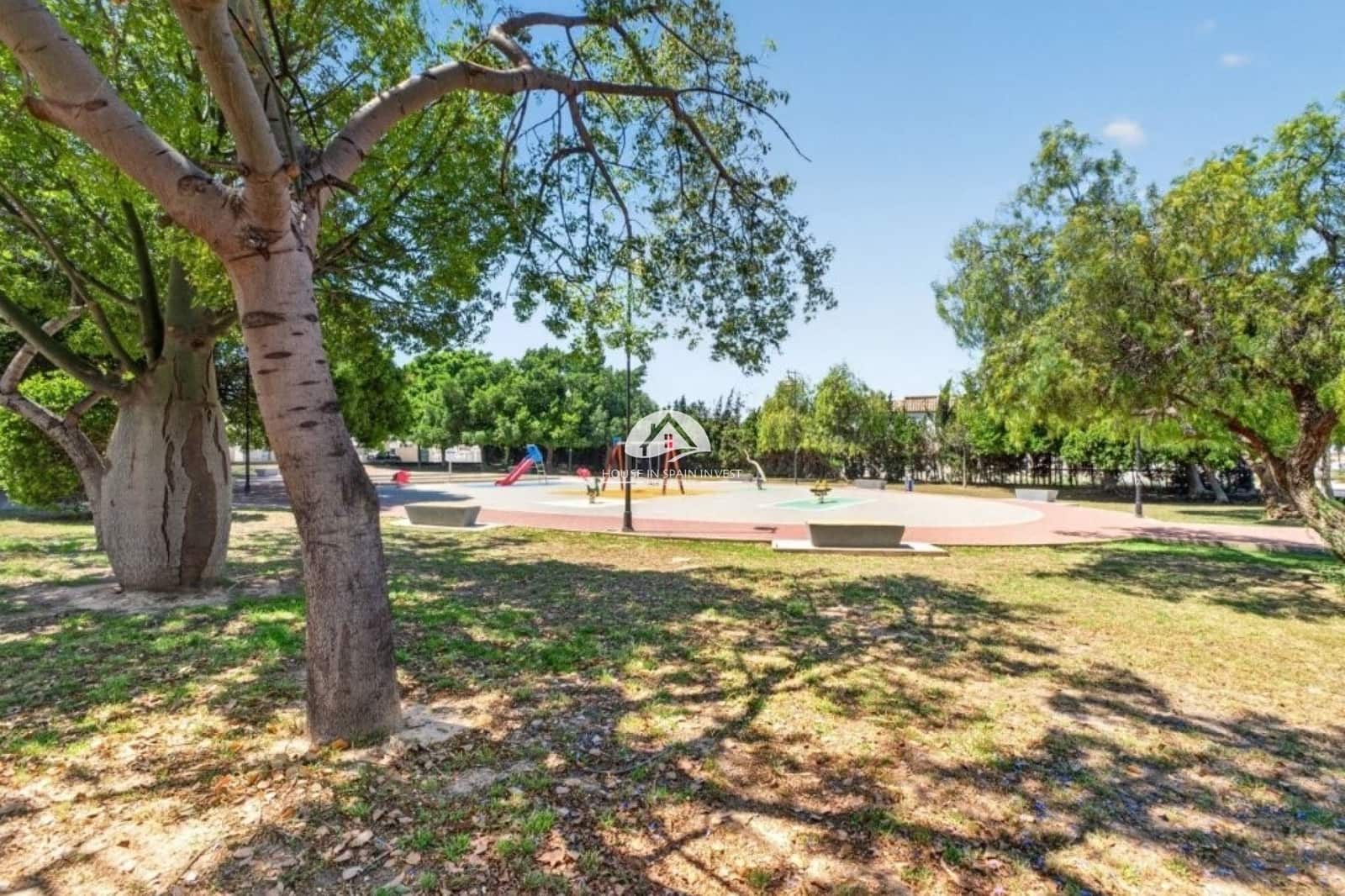 2 quarto Apartamento para venda em Torrevieja com piscina - 144 000 € (Ref: 9955613)