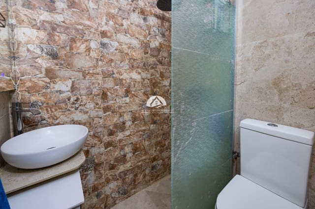 2 soveværelse Bungalow til salg i El Chaparral, Torrevieja med swimmingpool - € 129.999 (Ref: 9955614)