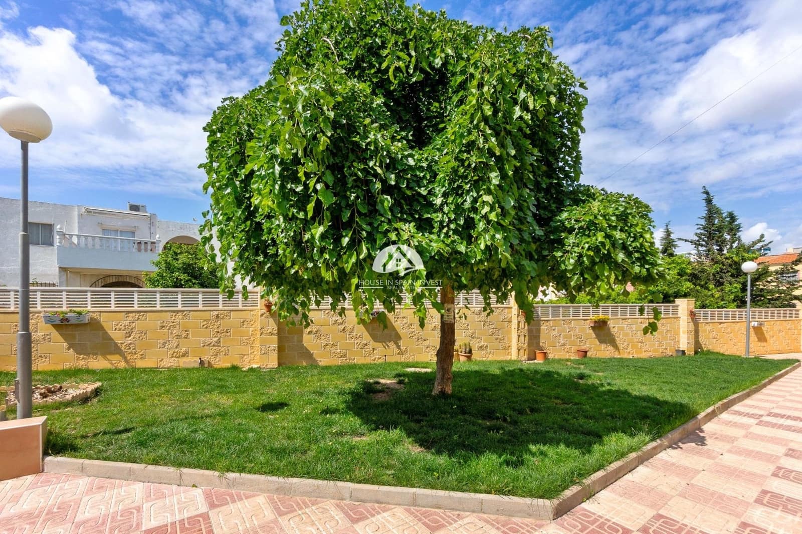 1 sypialnia Bungalow na sprzedaż w Torrevieja z basenem - 105 000 € (Ref: 9955618)