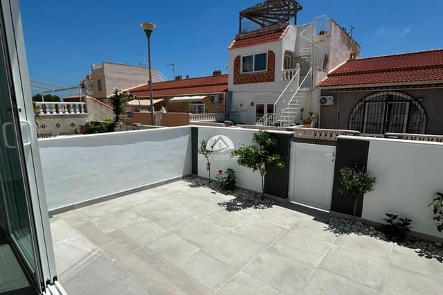 2 soveværelse Byhus til salg i El Chaparral, Torrevieja - € 160.000 (Ref: 9955647)