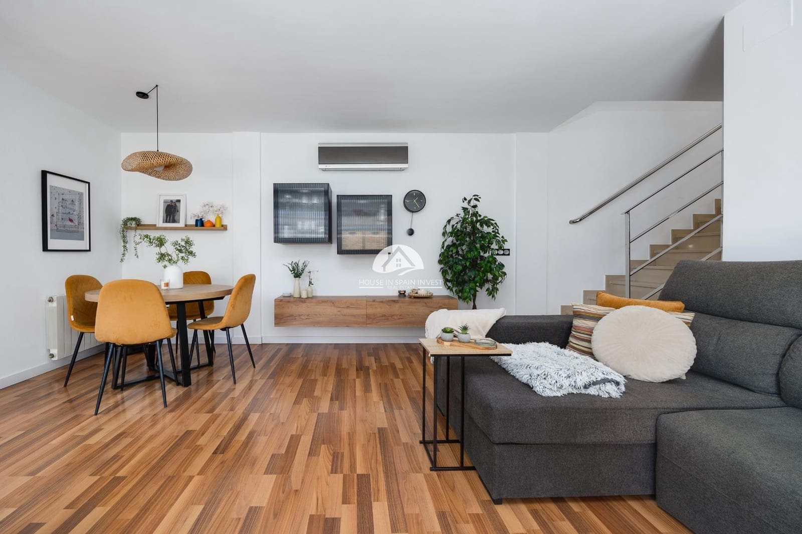 3 soverom Villa til salgs i Los Montesinos med svømmebasseng - € 349 500 (Ref: 9955648)