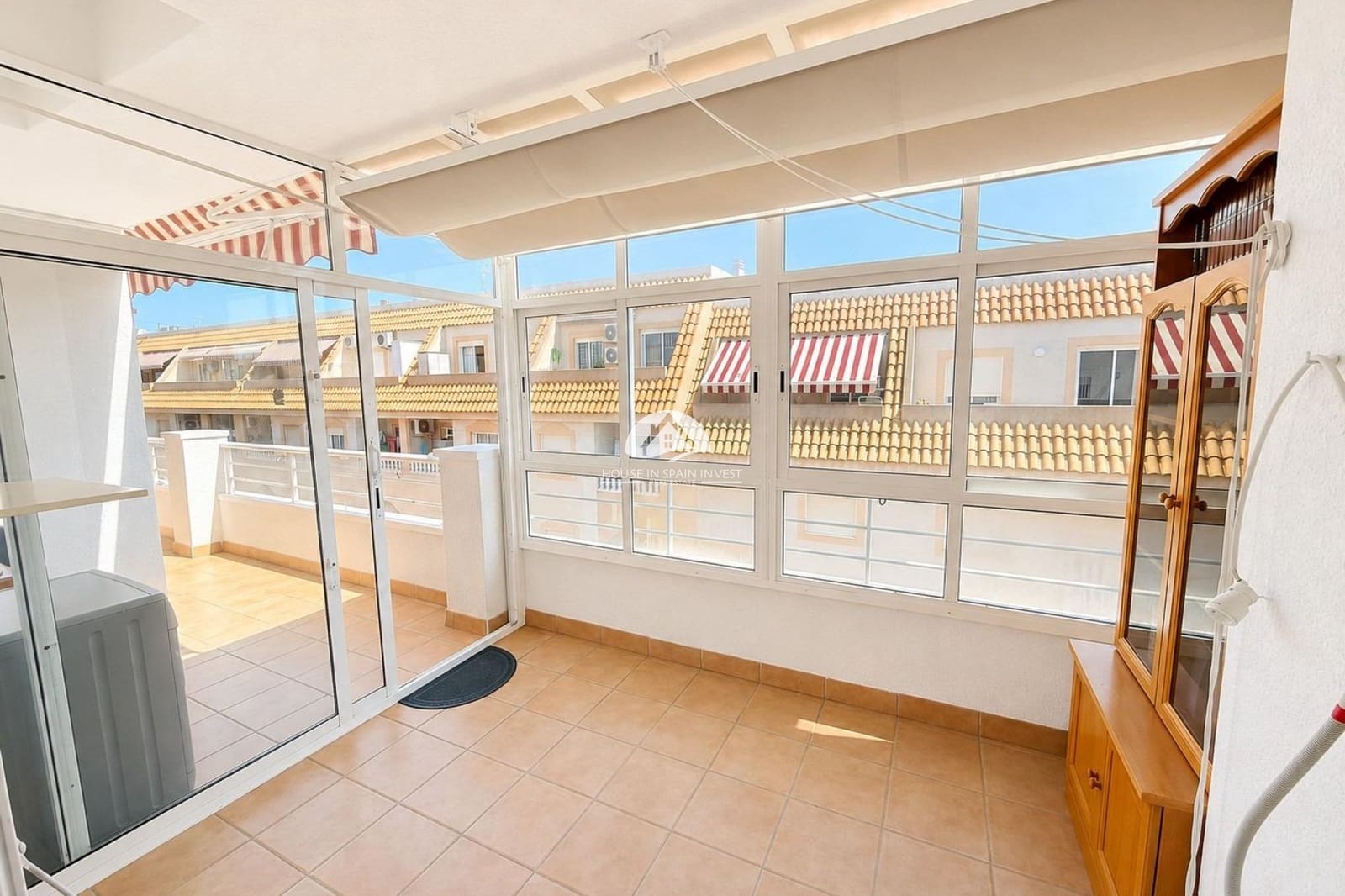 3 chambre Penthouse à vendre à Torrevieja avec piscine - 199 900 € (Ref: 9955650)