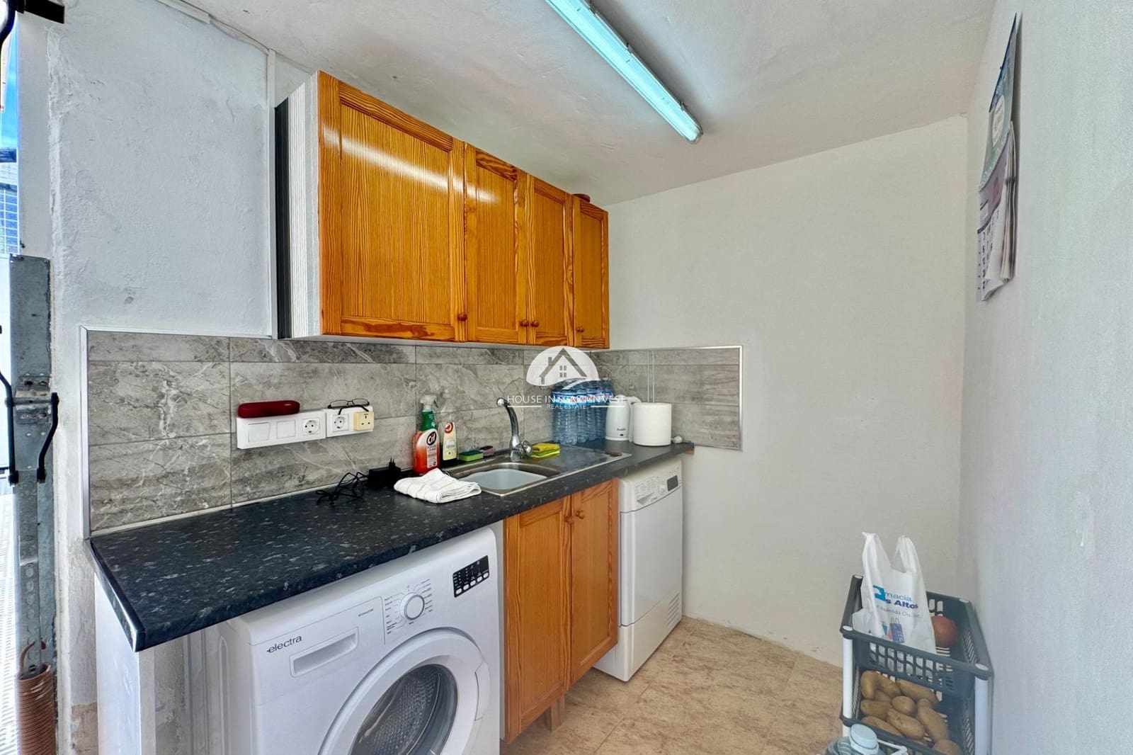 2 bedroom Villa for sale in La Florida with pool - € 245,000 (Ref: 9964572)