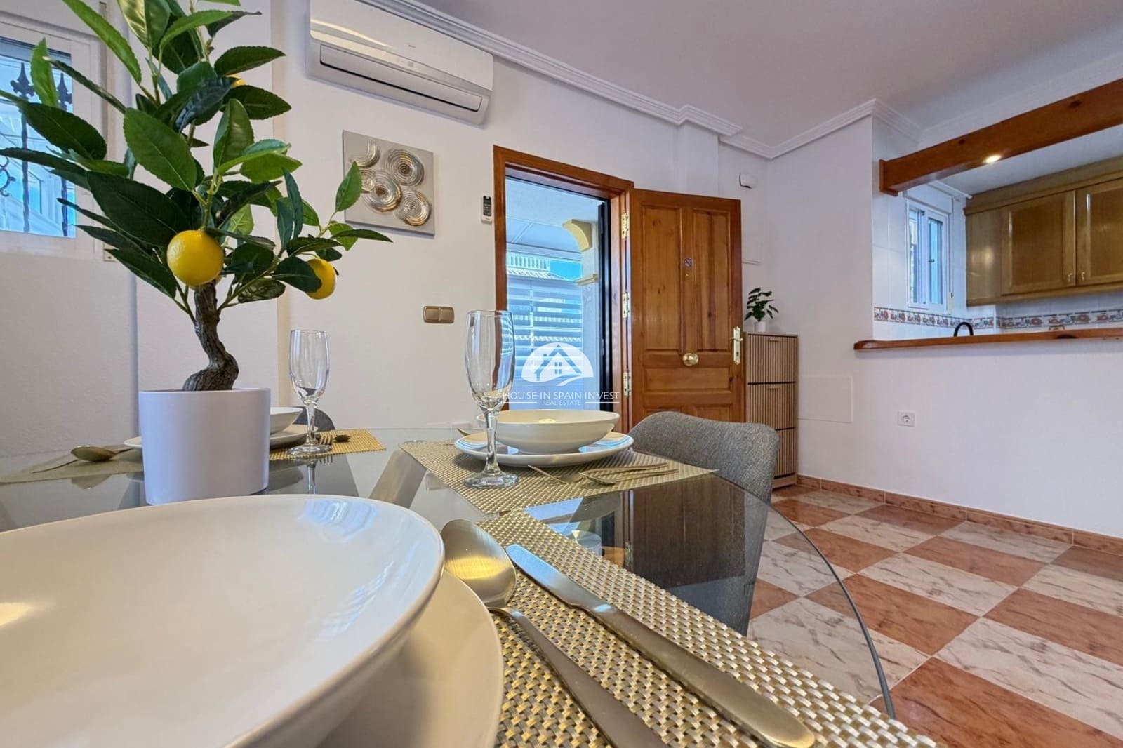 2 bedroom Townhouse for sale in Orihuela Costa with pool - € 209,900 (Ref: 9976411)