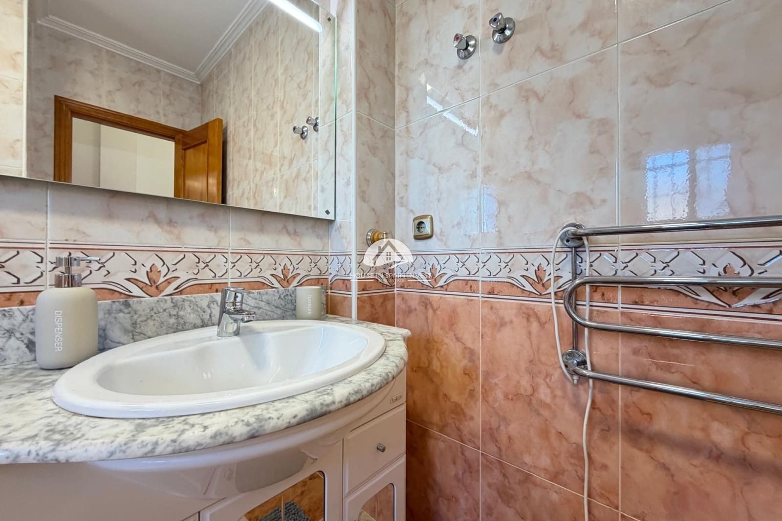 2 bedroom Townhouse for sale in Orihuela Costa with pool - € 209,900 (Ref: 9976411)