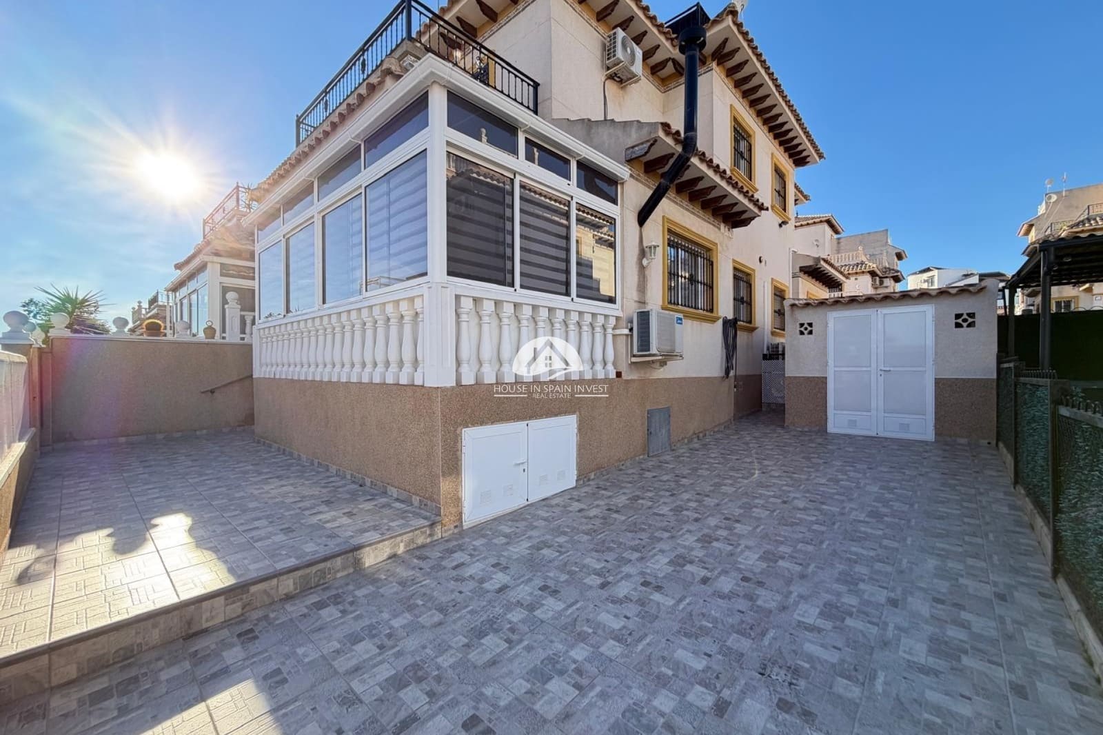 2 bedroom Townhouse for sale in Orihuela Costa with pool - € 209,900 (Ref: 9976411)