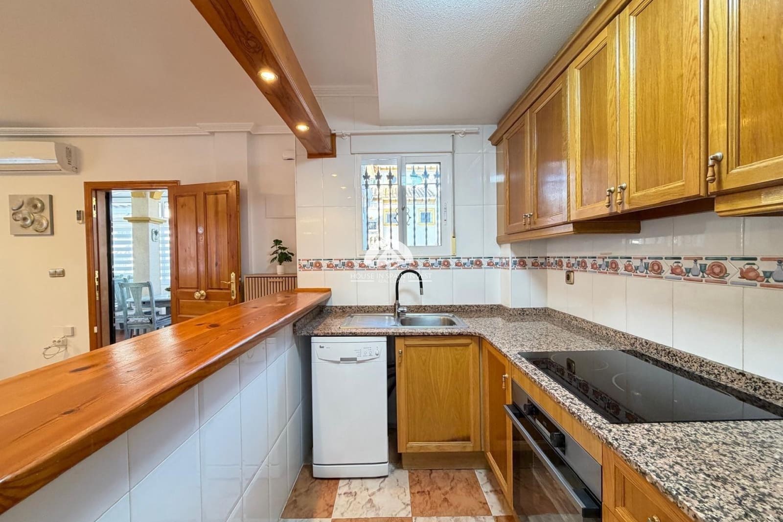 2 bedroom Townhouse for sale in Orihuela Costa with pool - € 209,900 (Ref: 9976411)